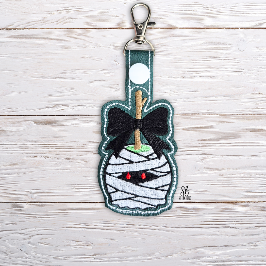 Mummy Apple Snaptab Machine Embroidery Design