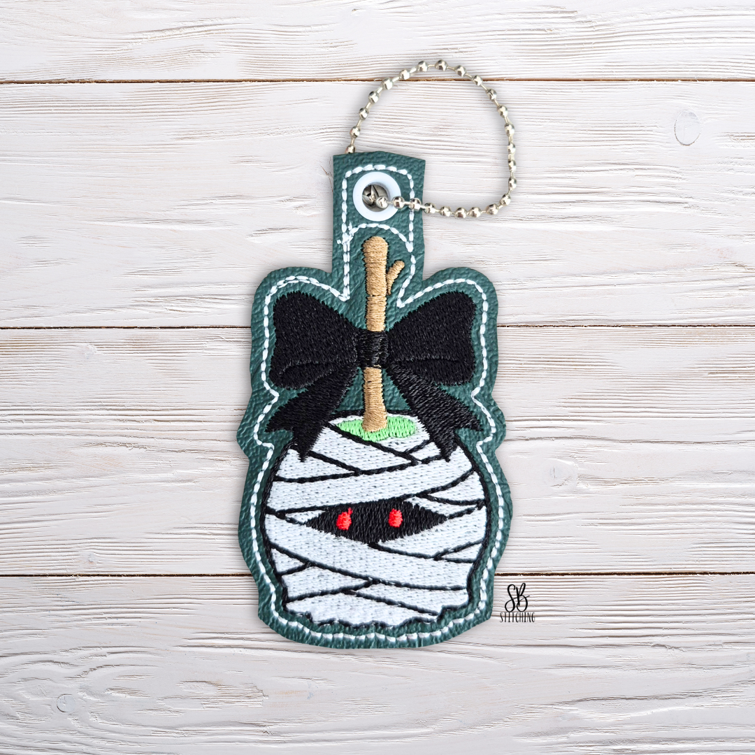 Mummy Apple Eyelet Machine Embroidery Design