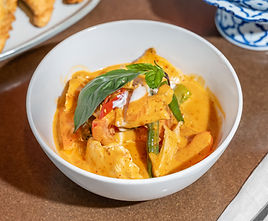 S and D Thai Express_Red chicken curry.jpg