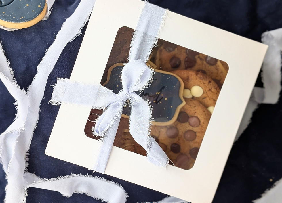 Thumbnail: Fathers' Day Brownie & Cookie Box