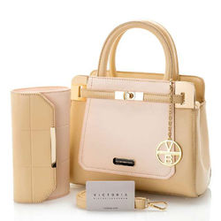 Victoria Beckham Pandora_sz 27x23_20x13_semprem_