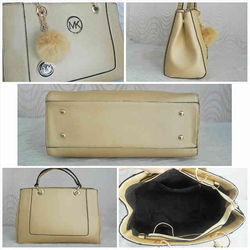 Michael Kors Detroit 3in1_semprem_bahan taiga_detail