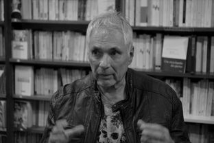 Writer vs. Writer: Mark Safranko