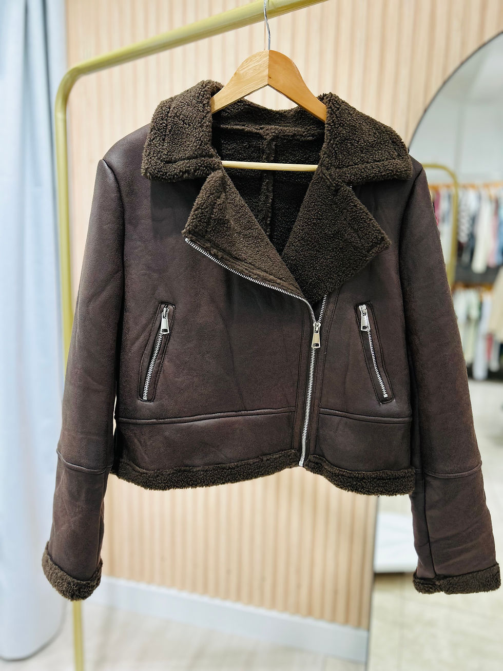 Miniatura: Gamulán Negro $72.100 transferencia 