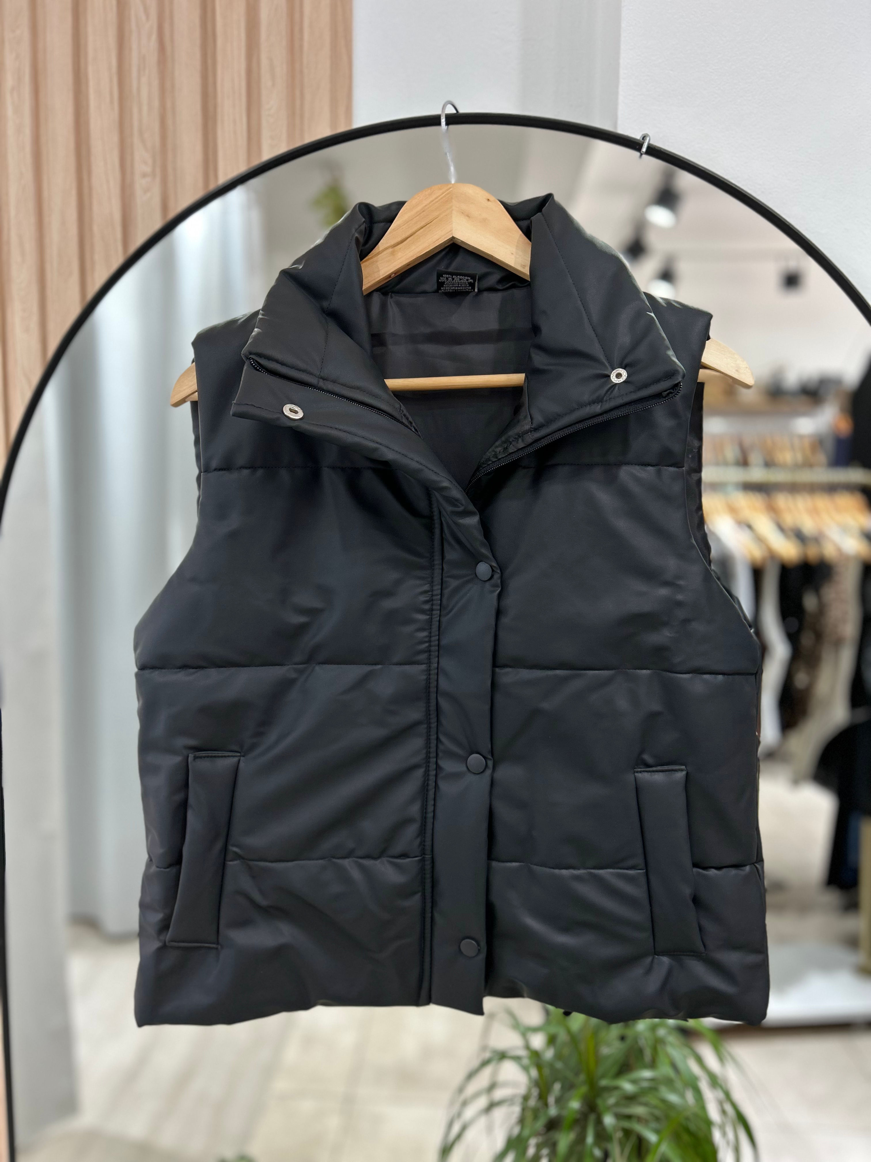 Chaleco Puffer $39.300 transferencia 