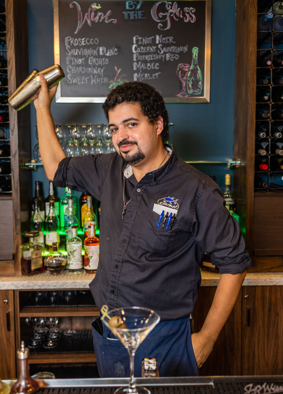 Bartender mixing & pouring drinks-3.jpg