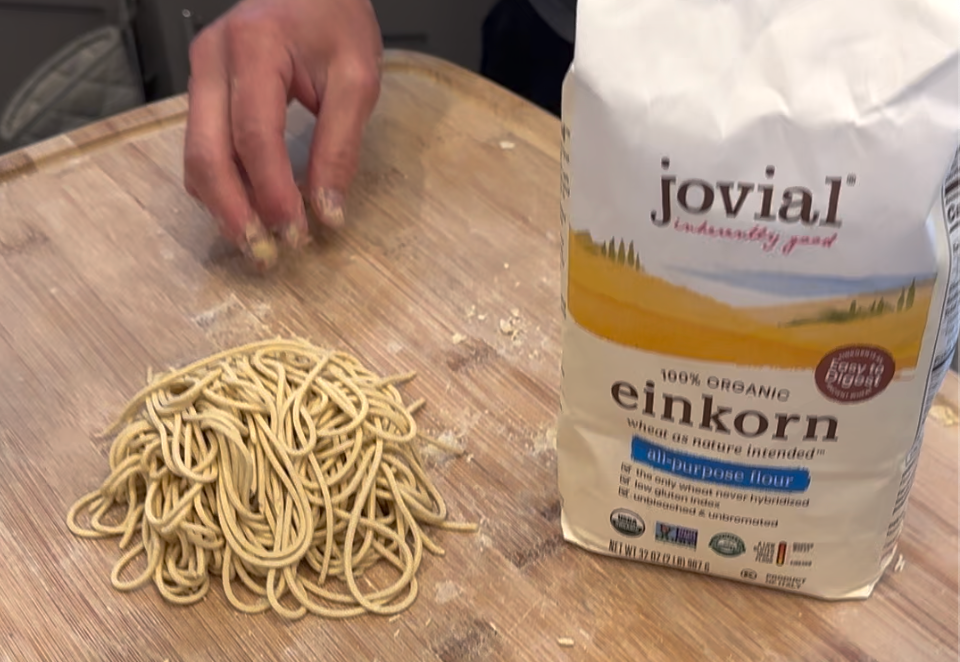 Freshly made ramen noodles using einkorn flour