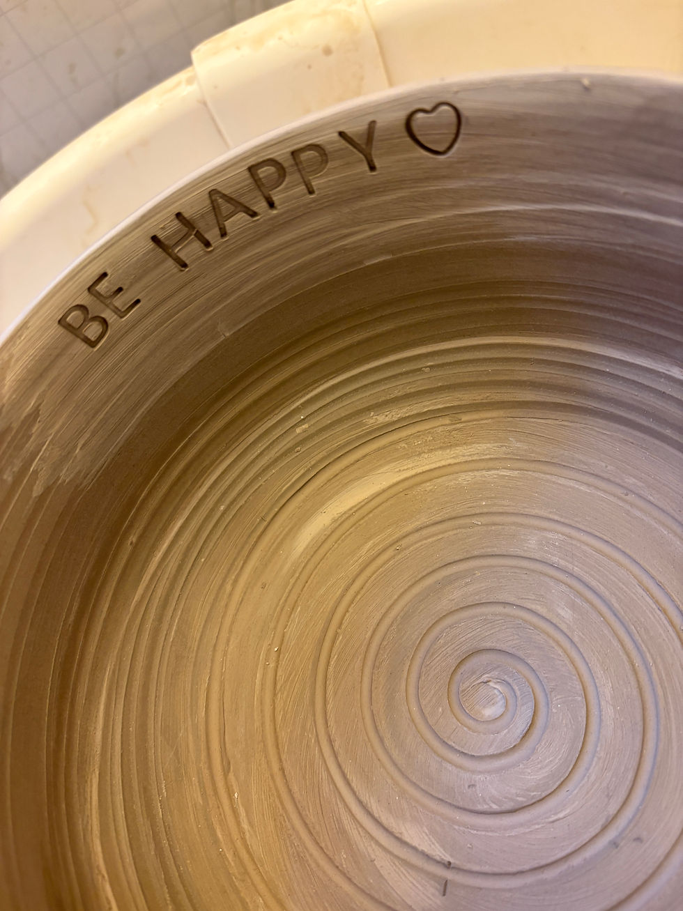 Be Happy bowl.JPG