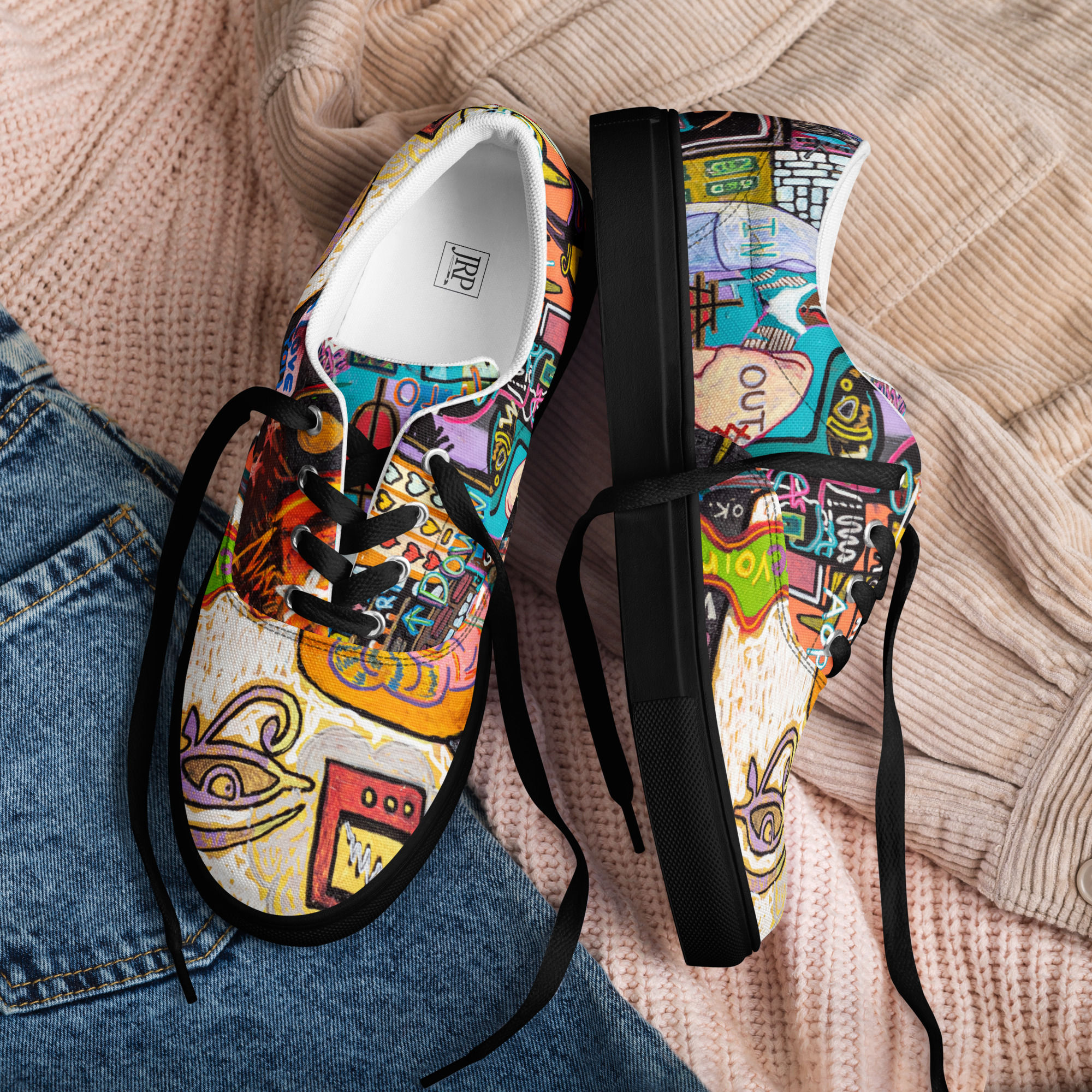 Men’s lace-up canvas shoes