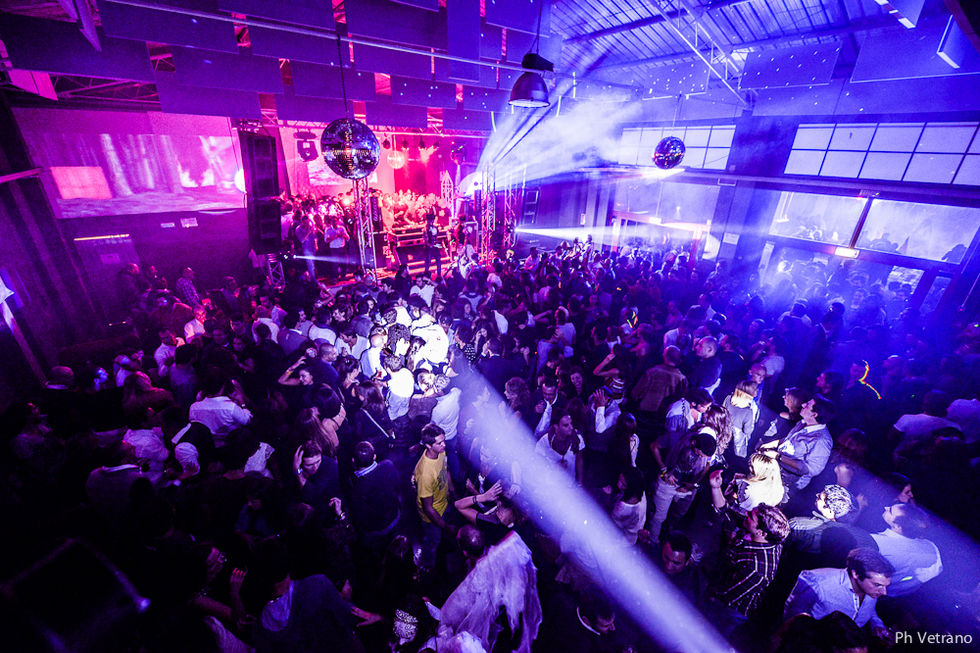 Artist Management & Clubbing Electronic Music Industry