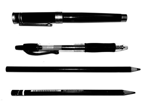 Why Choose Pen Over Pencil?