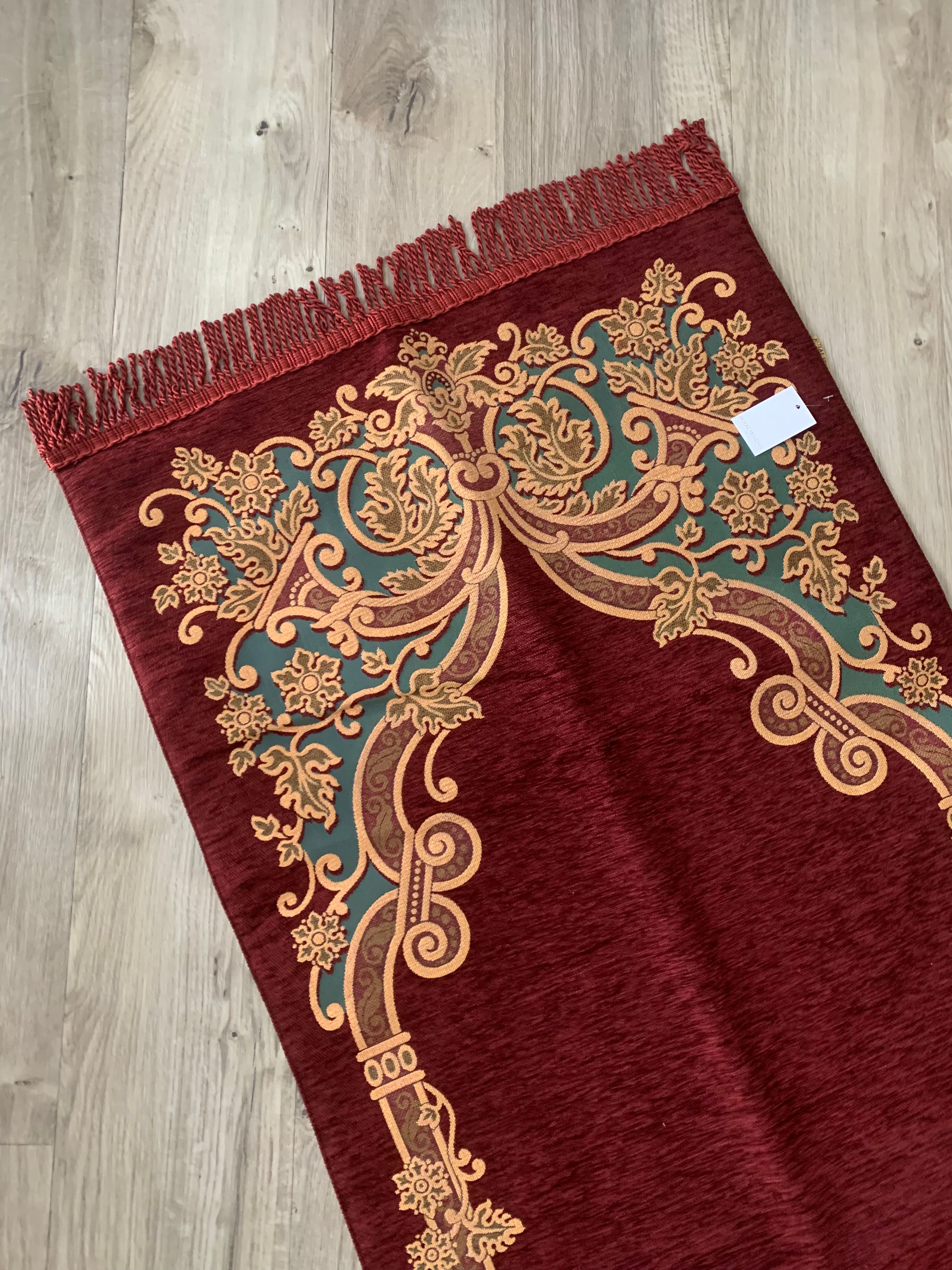 Royal Sejadah - Lightly Padded Luxury Prayer Mat - Prayer Rug - Janamaz