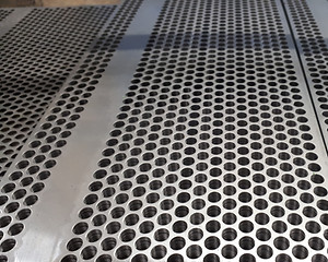 Tôle Perforée Acier Galvanisé 2mm Qg10-15 Grille Fenêtre 450 X 1000 Mm - Découpe Sur Mesure Possible