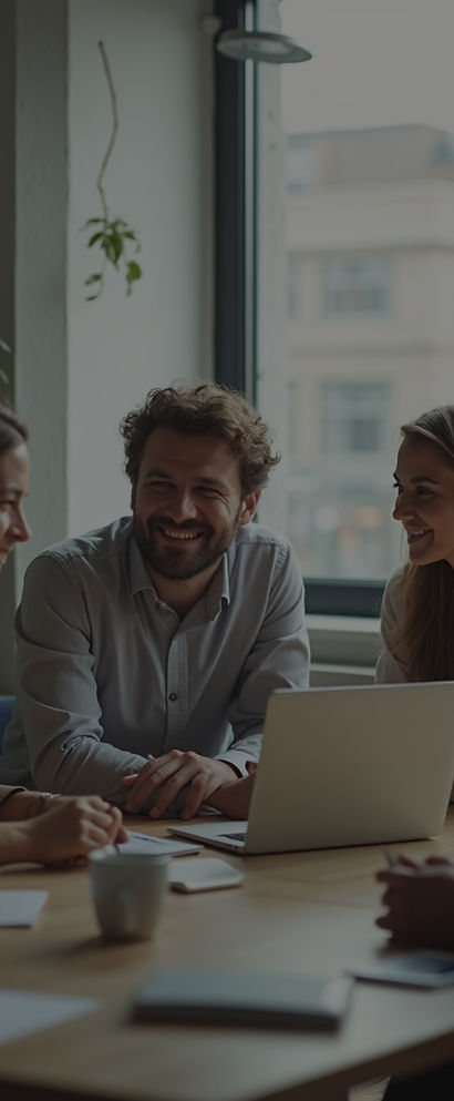 A diverse-team-collaborating-effectively