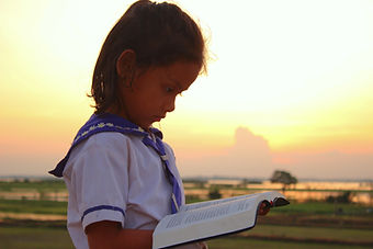 girl-4935527_edited.jpg