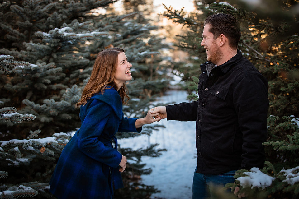 outdoor engagement photos in Calgary 