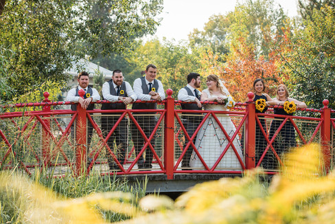 Calgary wedding planning with large wedding party