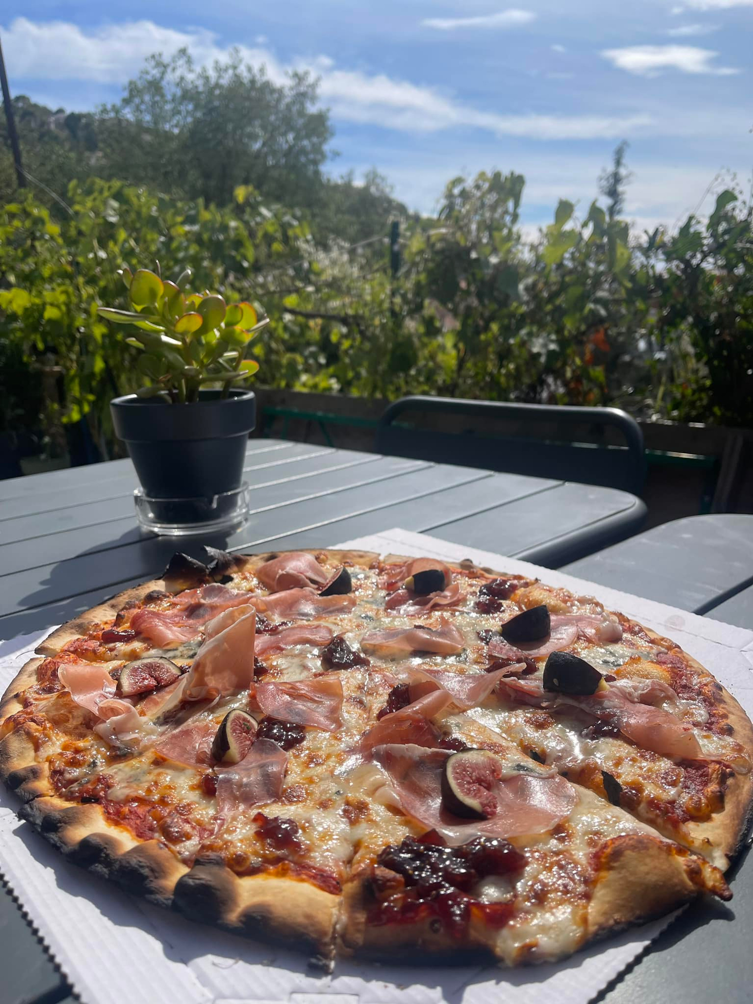 Pizza gare saint isidore à Nice