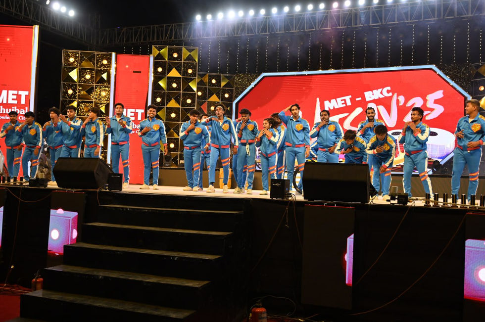 photo_6131826583053387640_y