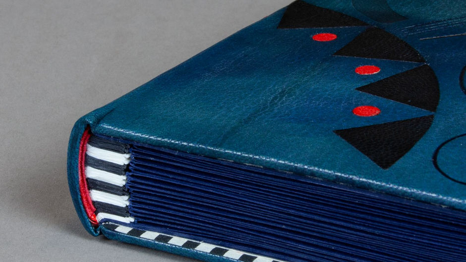 Actualizing a Fine Binding: Brenda Gallagher's Night Circus