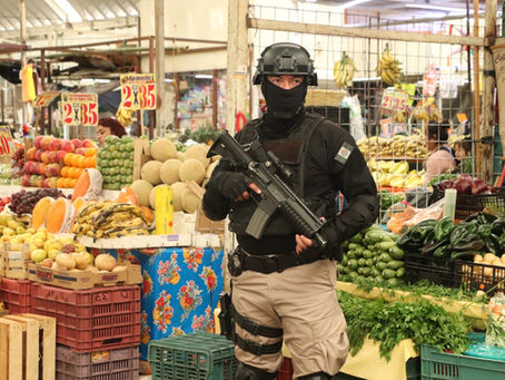Operativos permanentes en mercados de San Pedro Cholula para salvaguardar el orden y la seguridad