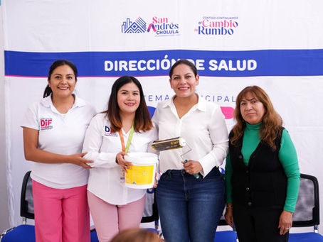 Mejora Lupita Cuautle servicios en Casas de Salud con kits médicos y de mantenimiento.
