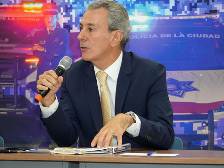 Anuncia Pepe Chedraui incremento salarial y apoyos escolares para policías