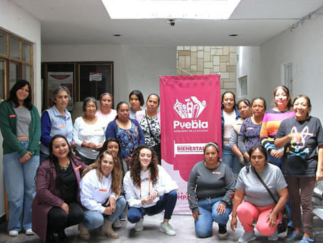 Impulsa Gobierno de la Ciudad el empoderamiento de mujeres en
Santo Tomás Chautla con capacitación en bisutería