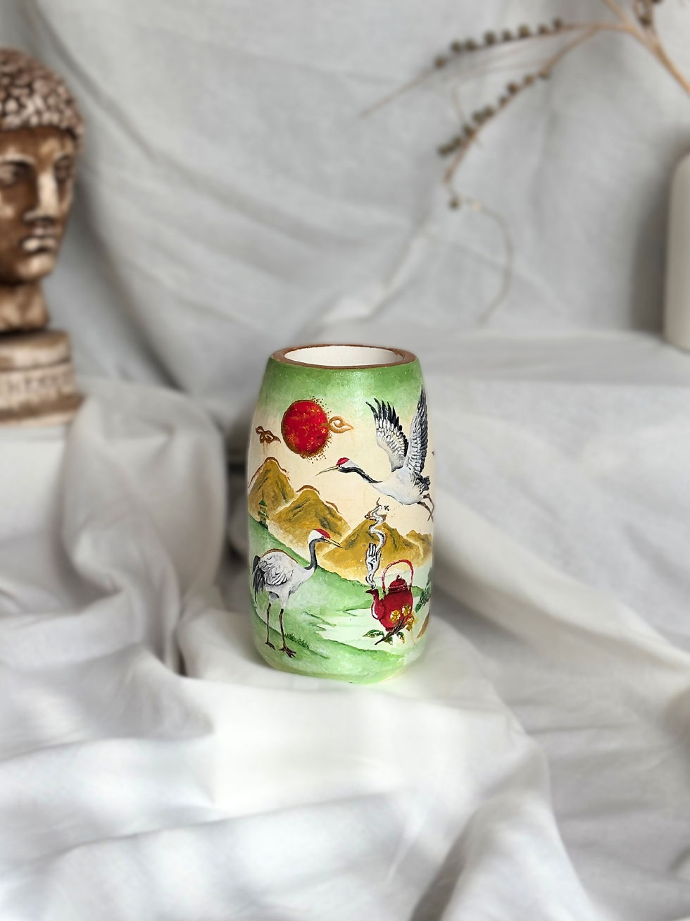 Thumbnail: Detail shot of crane figure on The Dream of the Crane vase, Groa Series artwork