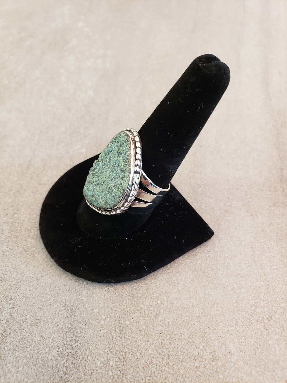 Thumbnail: Vintage Sterling Silver and Seafoam Turquoise Ring