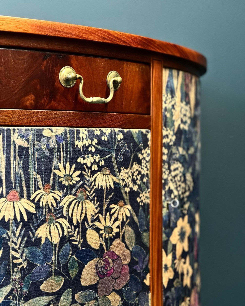 Thumbnail: Faria Flowers Sideboard - 2307