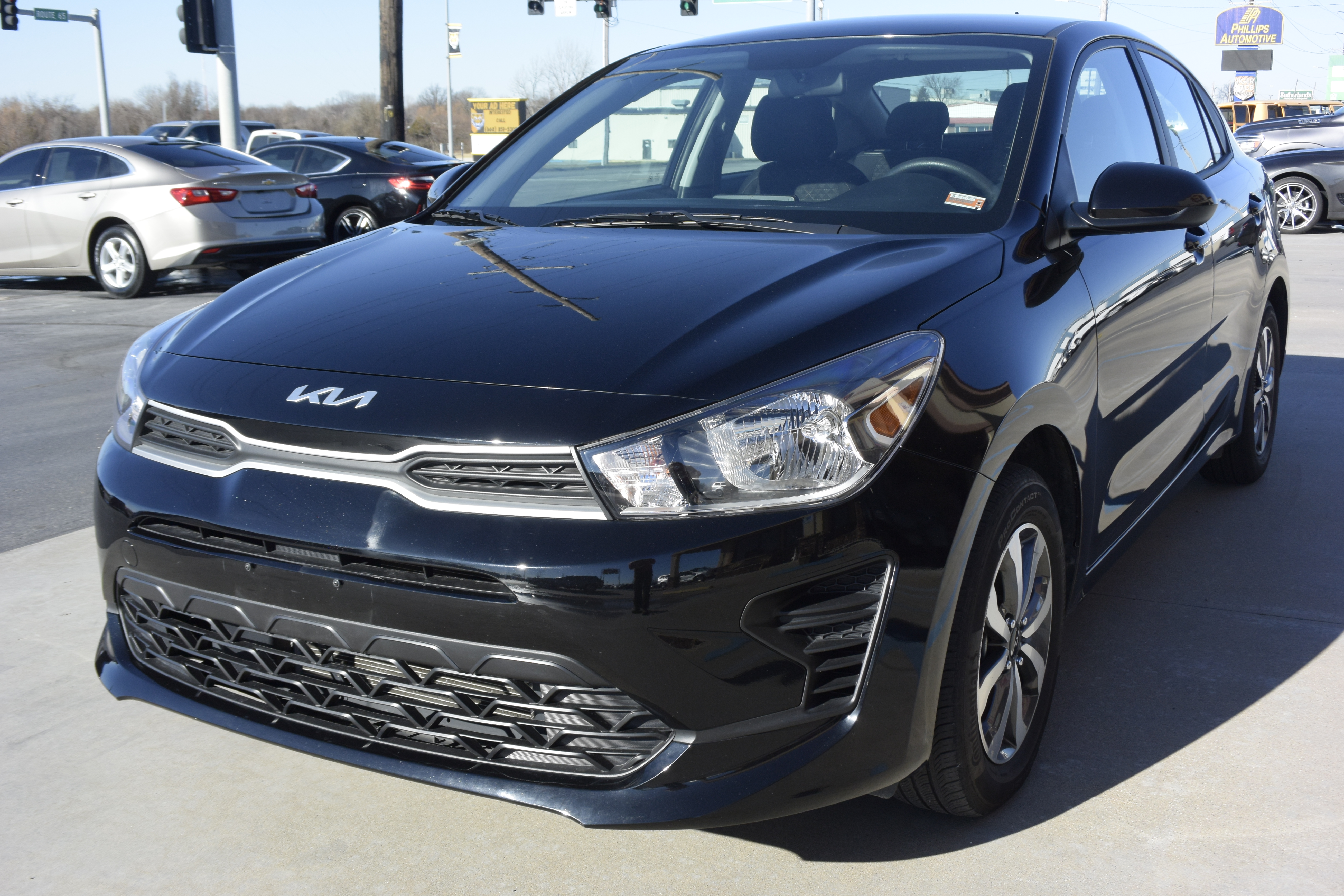 2023 Kia Rio S's photo