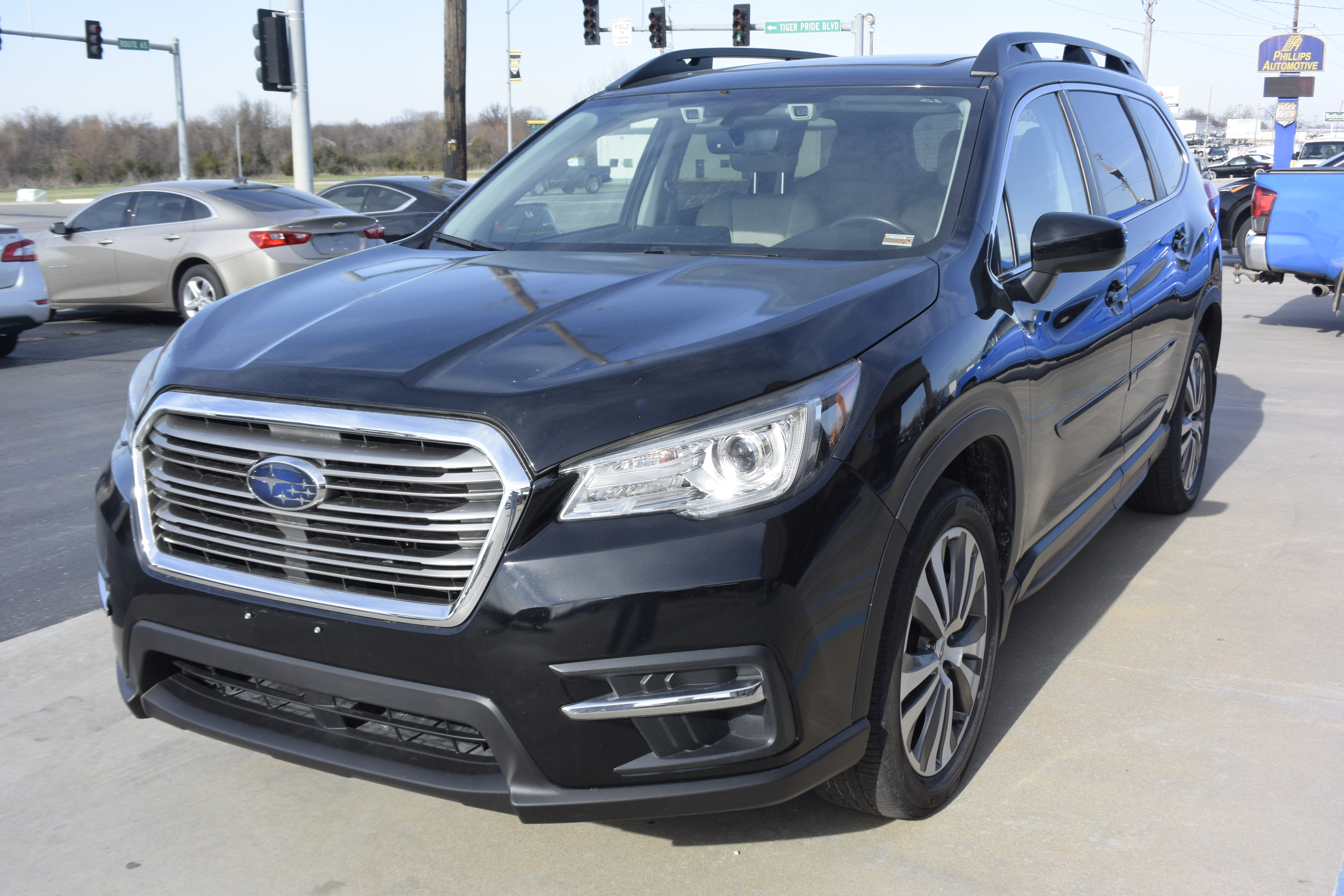 2021 Subaru Ascent Premium's photo