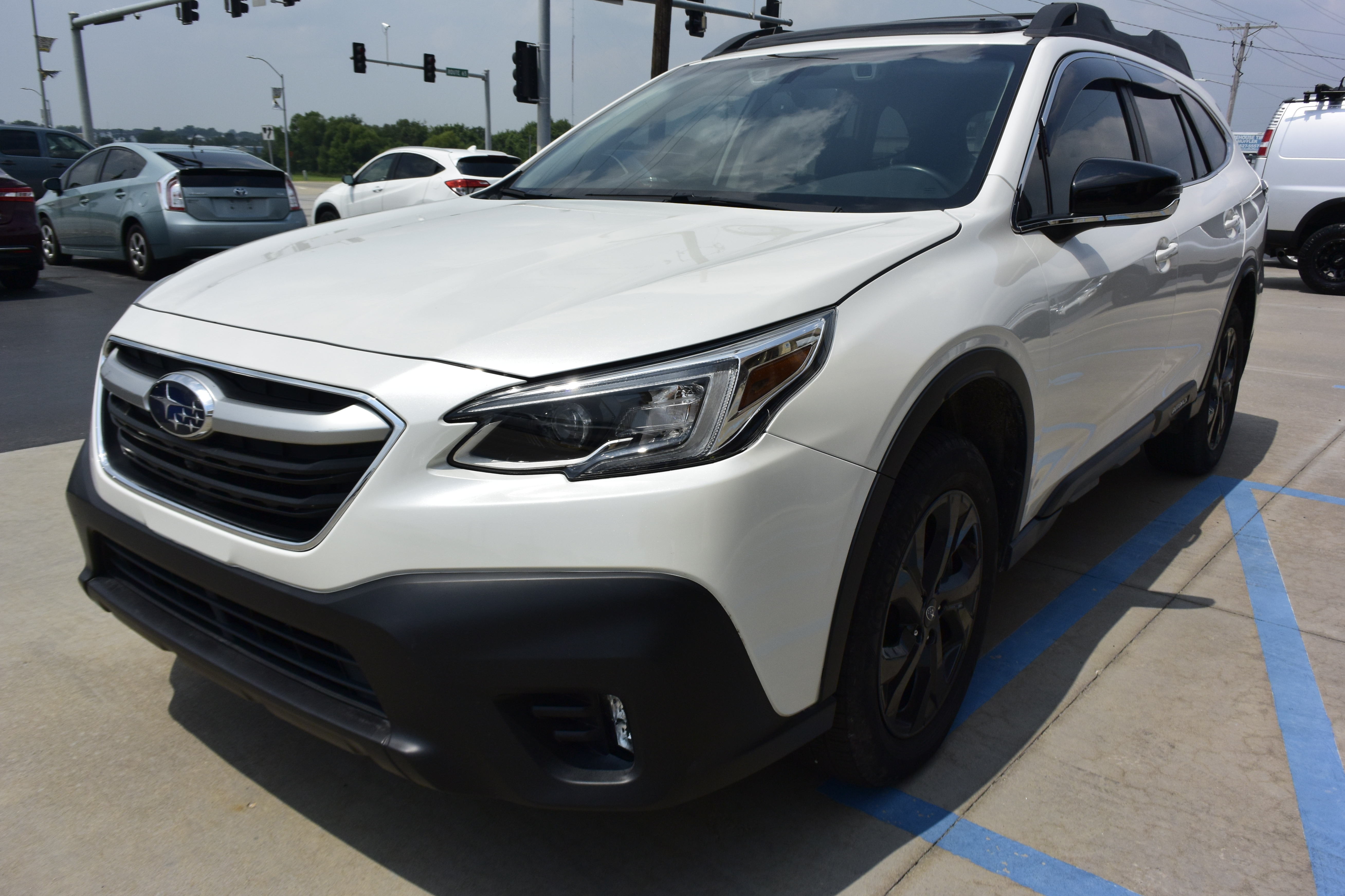 2021 Subaru Outback Onyx Edition's photo