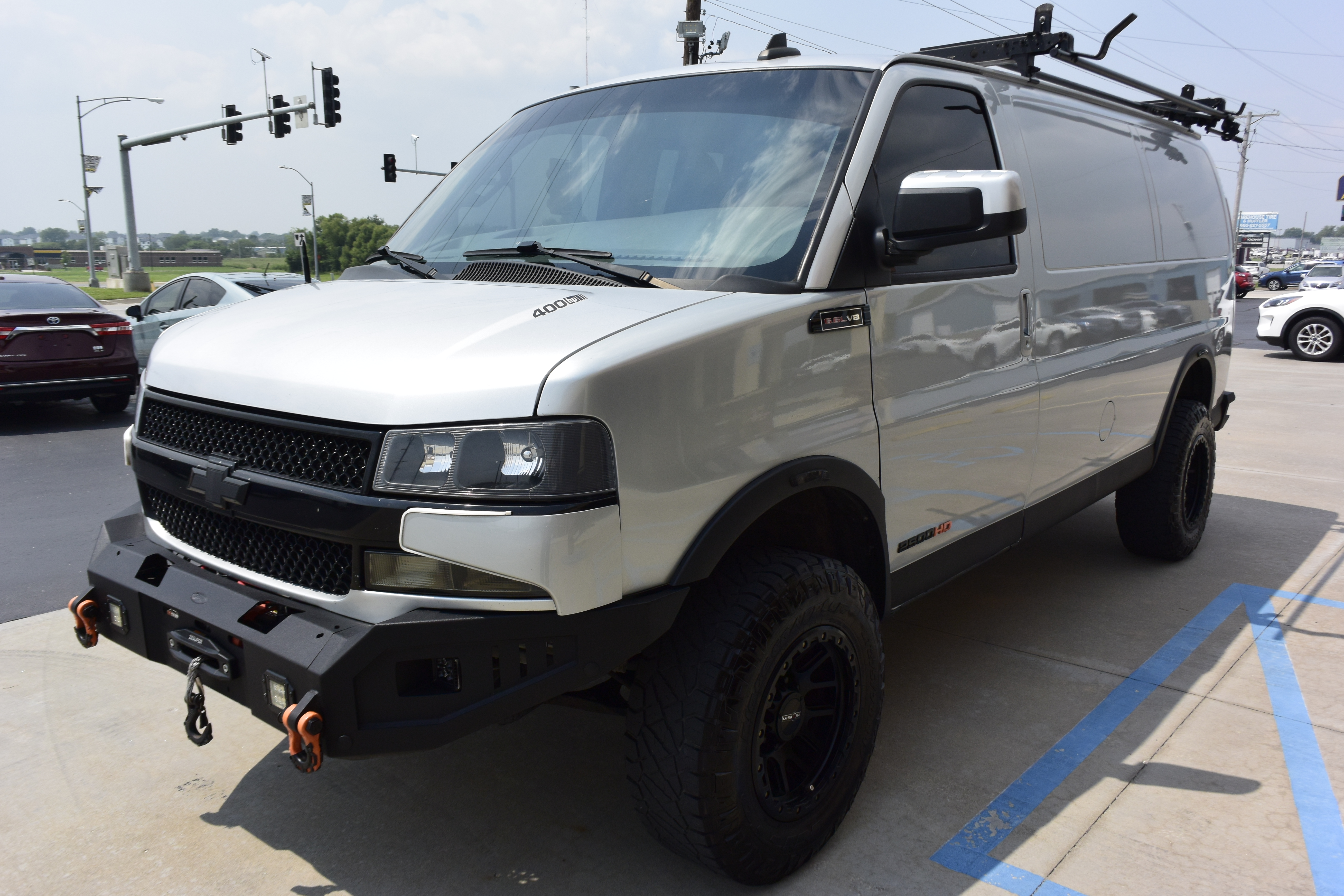 2022 Chevrolet Express Cargo Work Van's photo