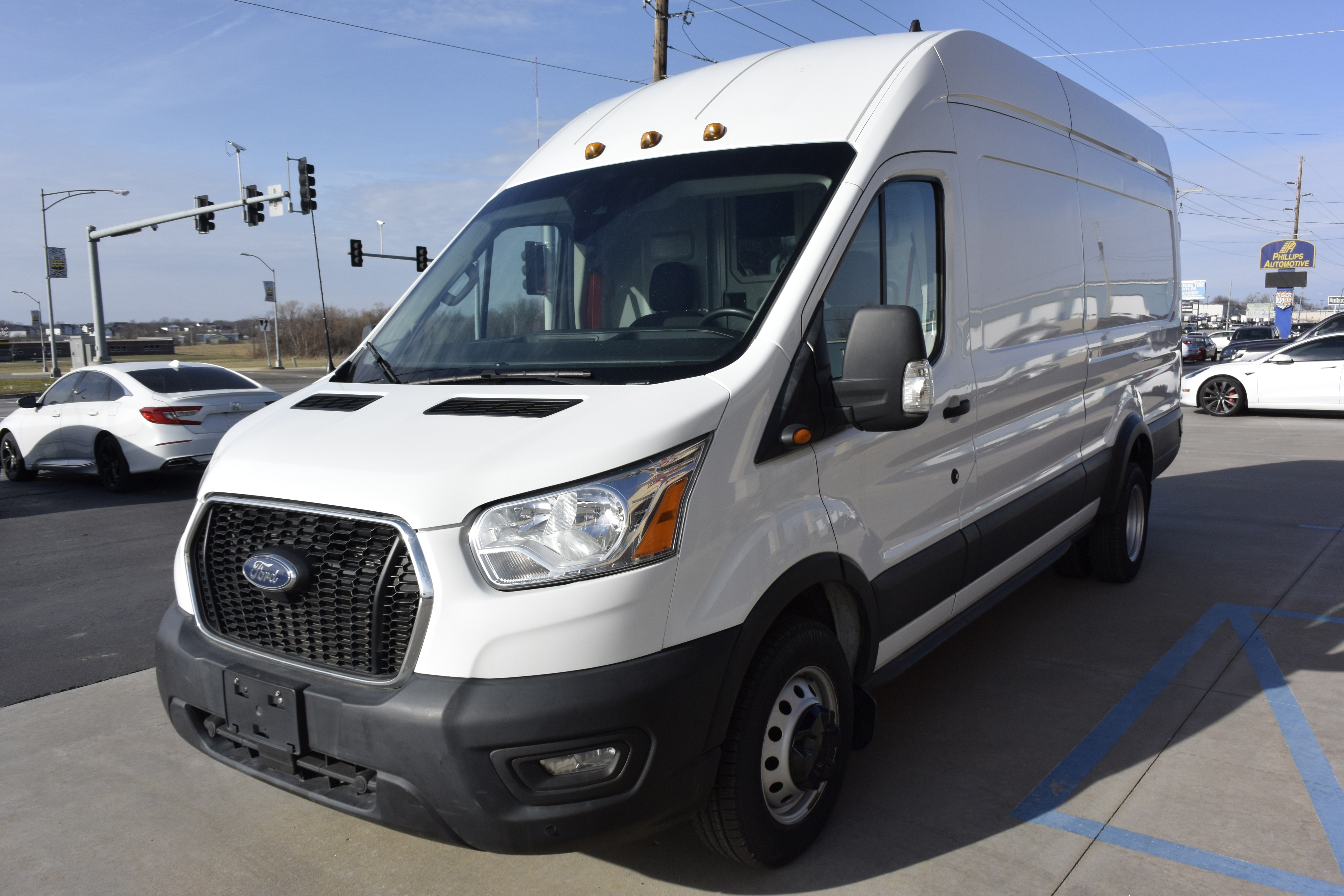 2021 Ford Transit Van Base's photo
