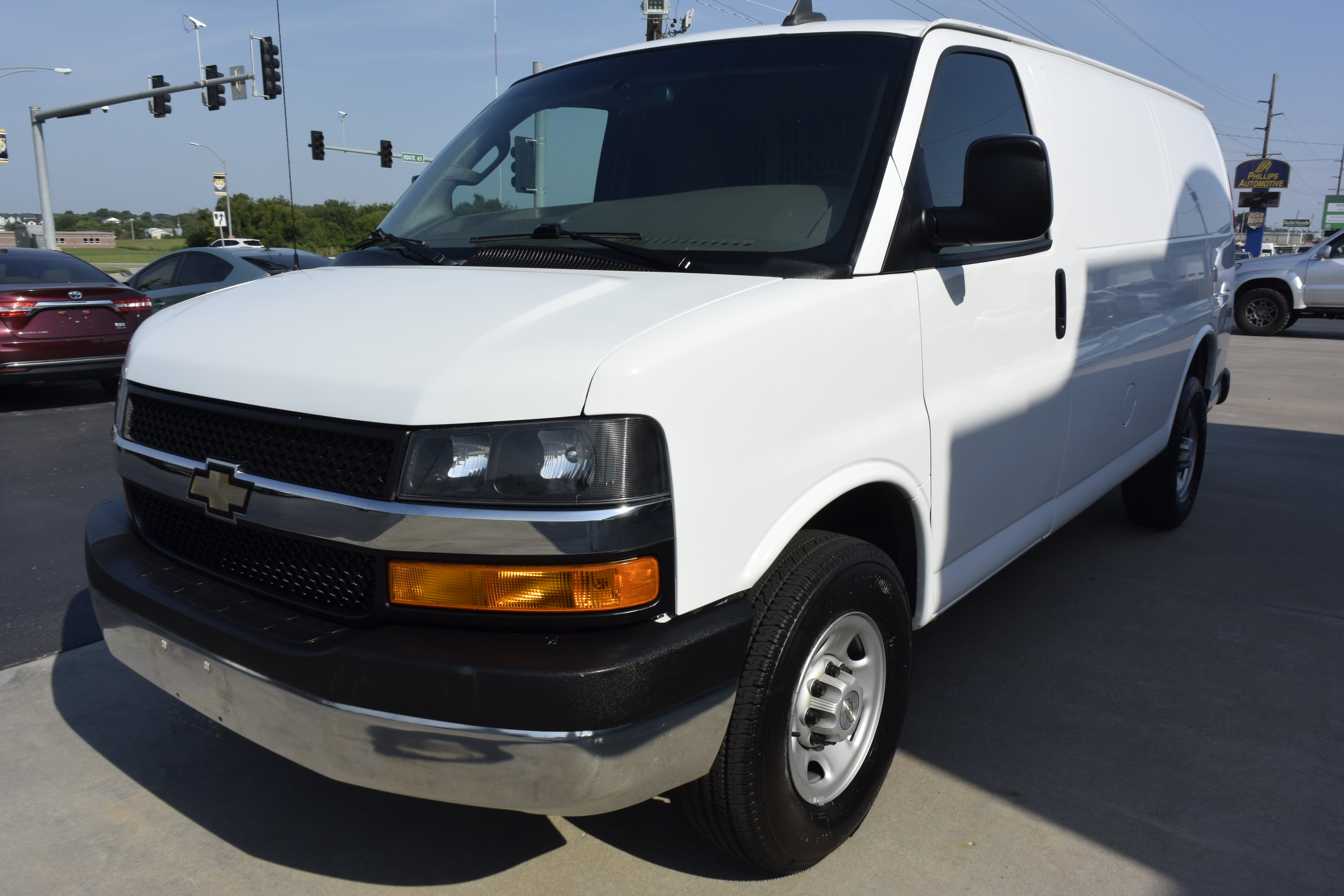 2022 Chevrolet Express Cargo Work Van's photo