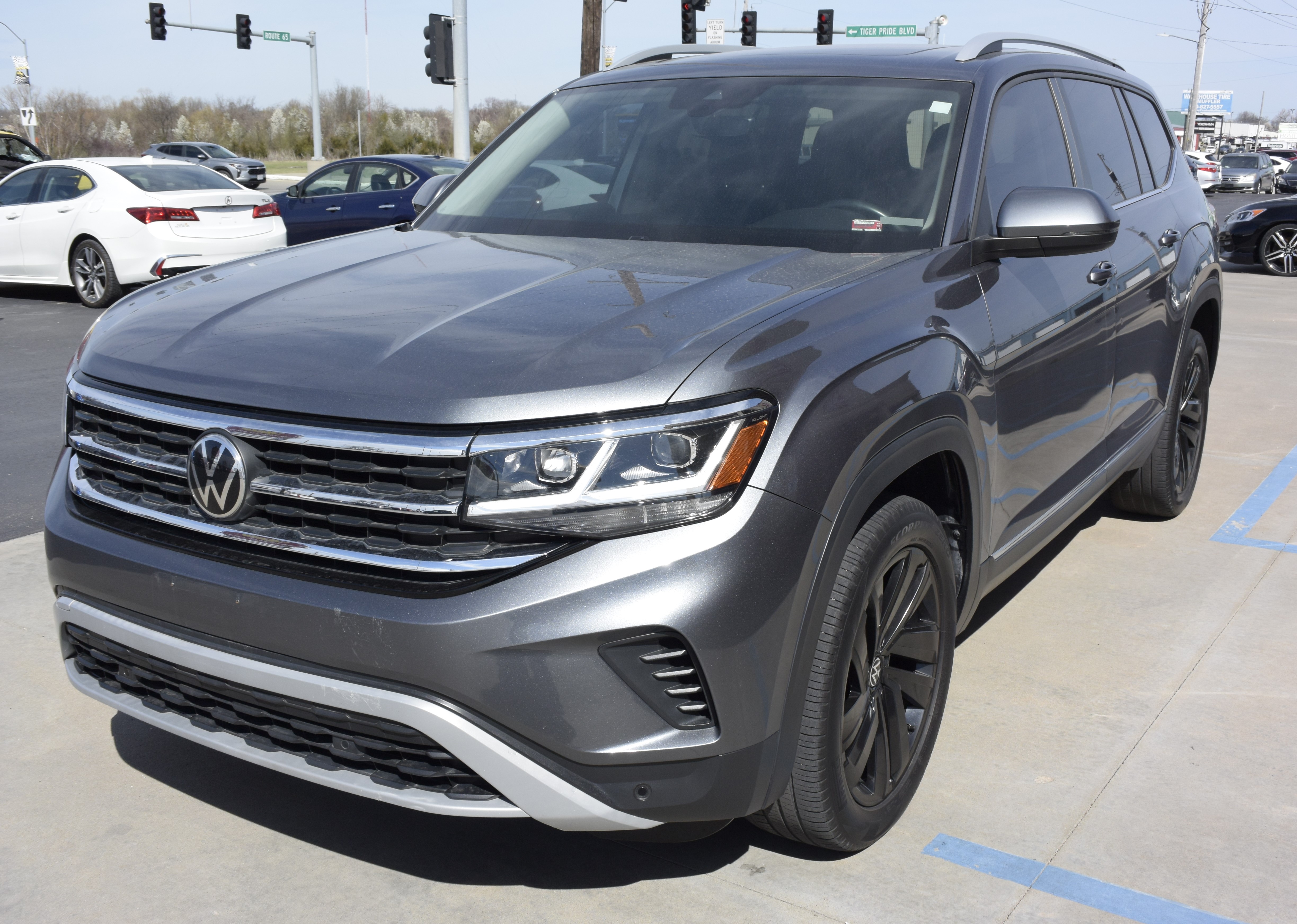 2021 Volkswagen Atlas SEL's photo