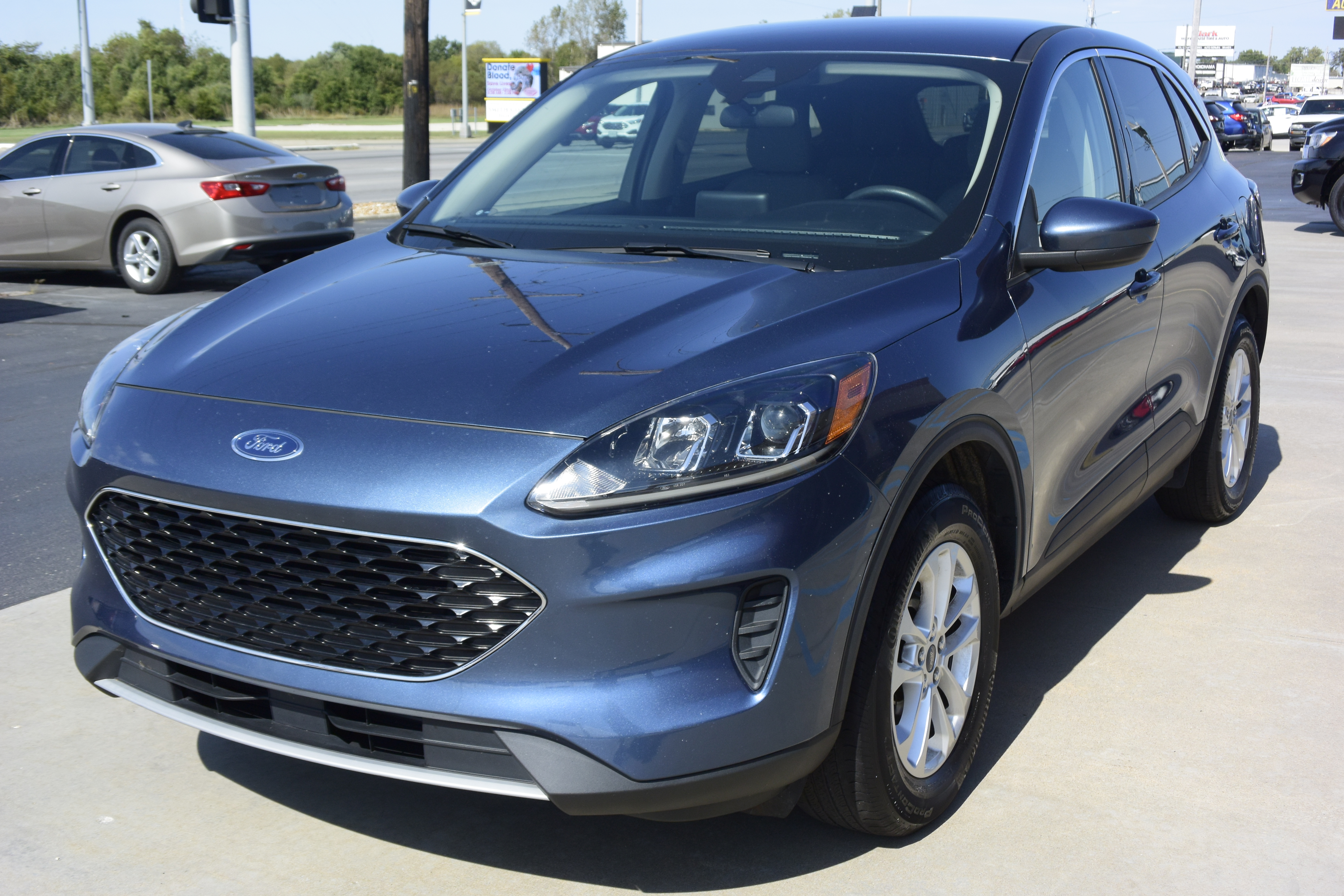 2020 Ford Escape SE
