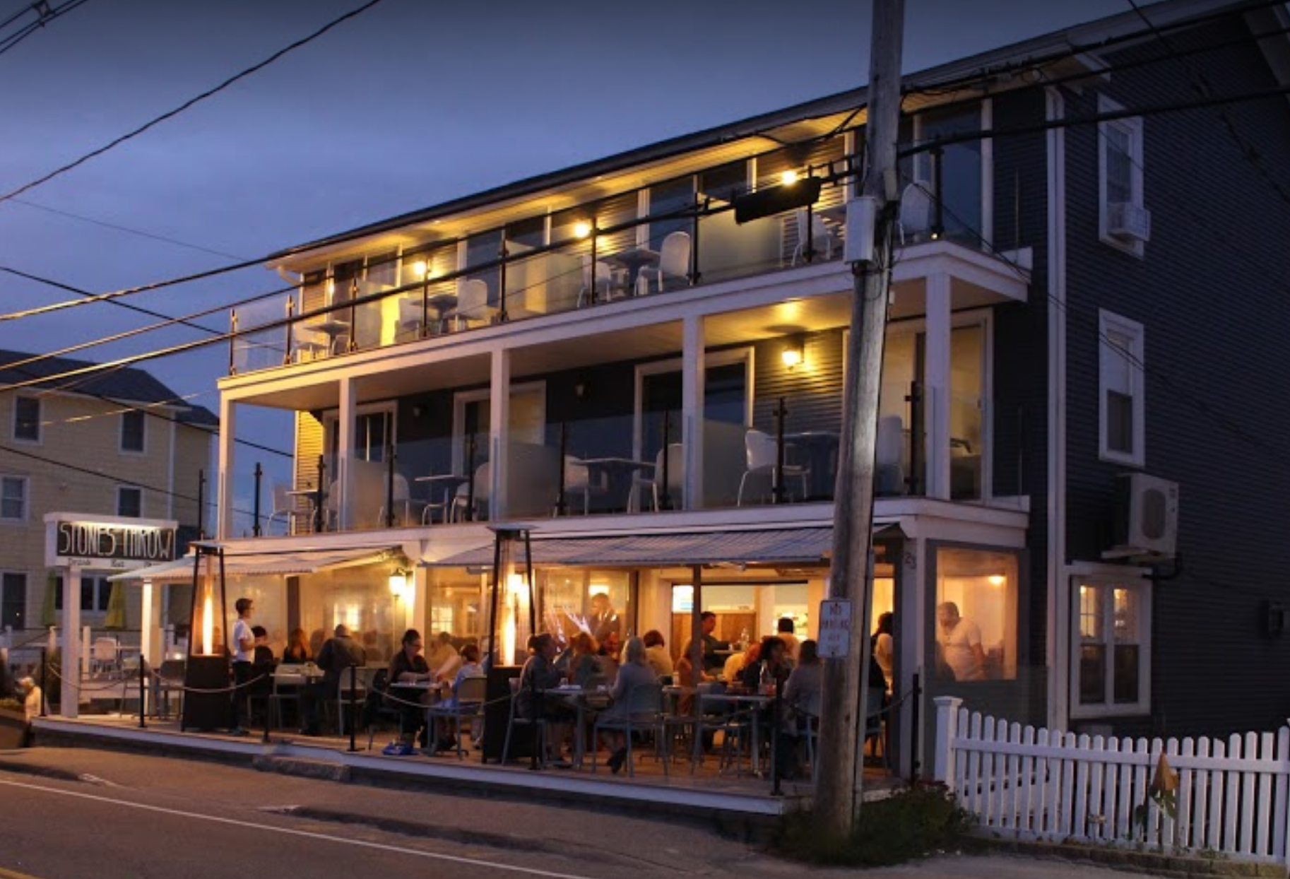 Gallery Stones Throw Hotel and Restaurant York, Maine