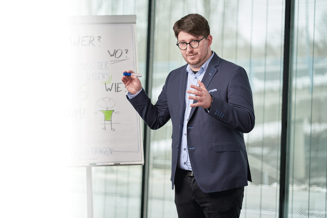 Zeitungsmacher_Markus_Feigl_Seminar.gif