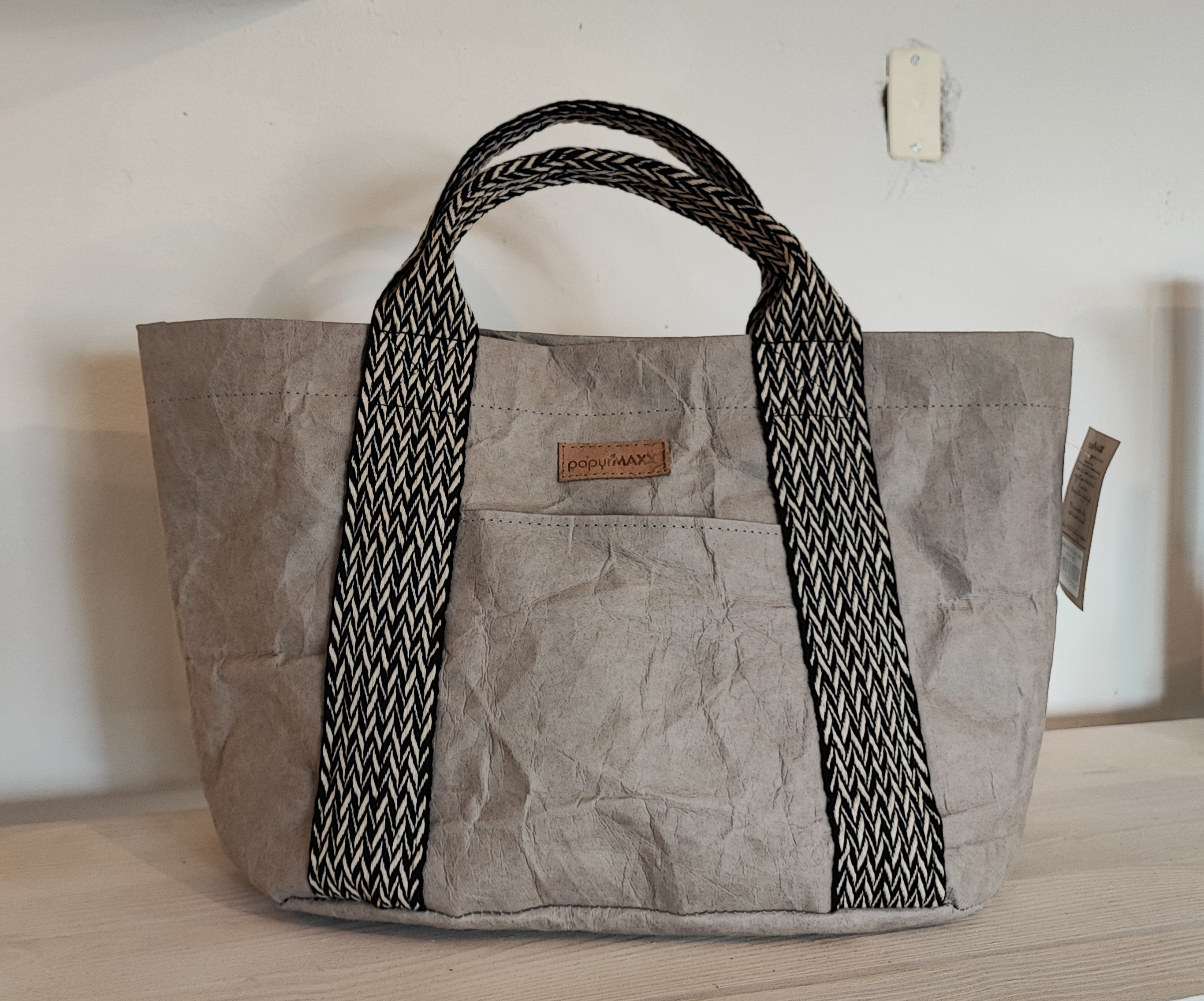 Tasche aus washable paper