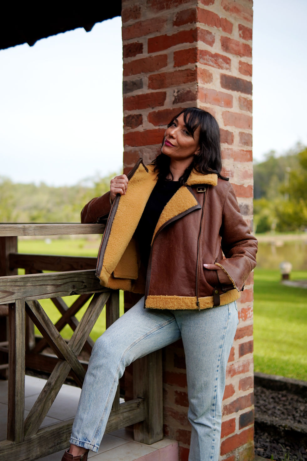 jaqueta feminina motoqueira em couro legítimo