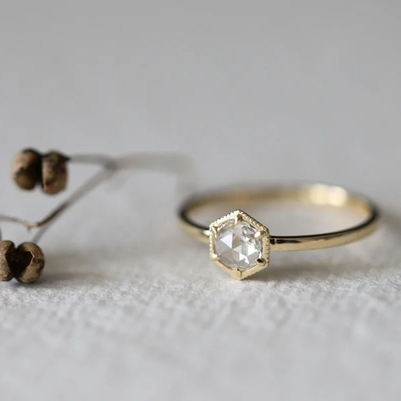 18ct Gold 4.7mm Rose-Cut White Diamond Hexagonal Set Ring (IOW167)