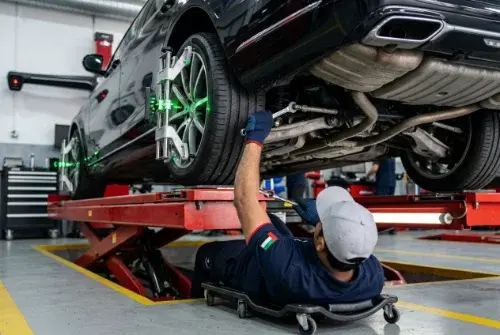 Gran Turismo 3D wheel alignment service using digital sensors to correct steering angles for a Dubai vehicle.