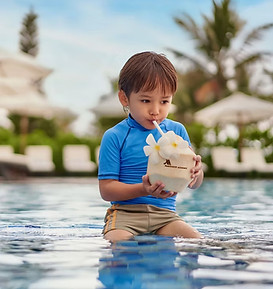 da-nang-resort-pool-toddler-coconut-viet