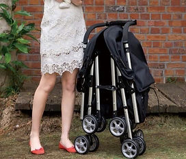 combi spazio duo. side by side double stroller.jpg