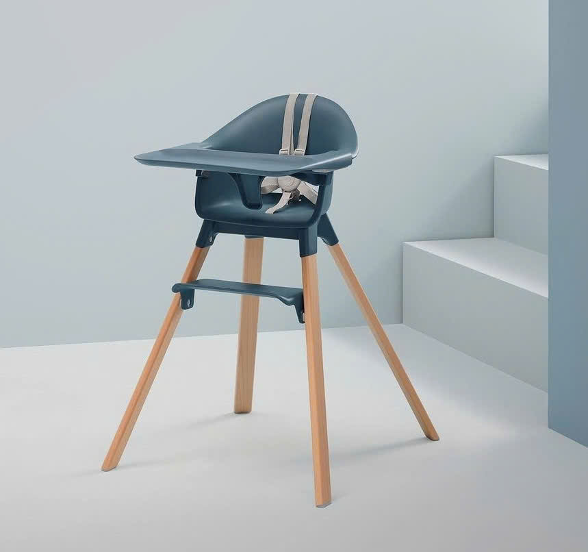 Premium baby equipment brands available for rent in Hanoi including strollers, cots and car seats
