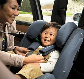 Nuna Rava car seat rental in Danang for family holilday