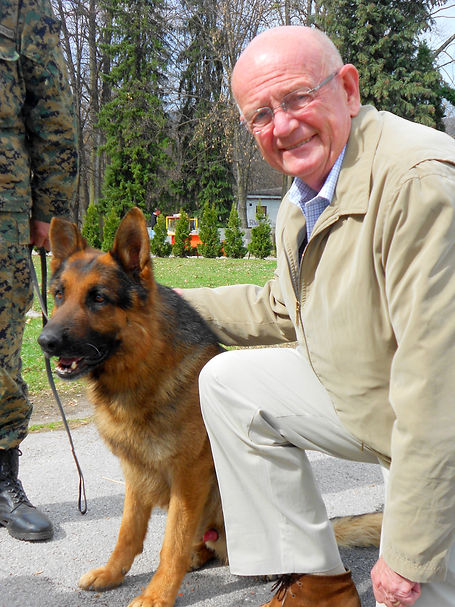 Sully and Gen Sullivan.JPG